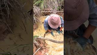 Finding Natural Carnelian And Agate Gemstones By Mining Hand In River At The Mountain Episode 16 [upl. by Babby]