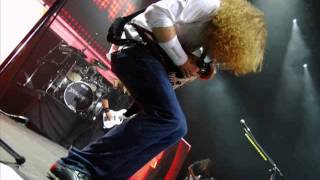 Megadeth  Skin O My Teeth  Symphony Of Destruction  Buenos Aires Second Night FM [upl. by Ahsemac]