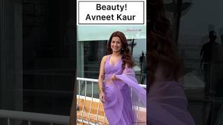 Avneet Kaur raises temperature in saree paps couldn’t control their excitement  Video [upl. by Regan830]