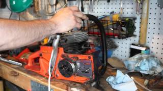 Husqvarna 2100 CD  Clutch Sprocket and Oil Pump Removal [upl. by Arej]