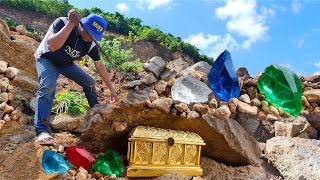 We found a big treasure  Incredible Gold ampgems treasure hunt with metal detector [upl. by Enahsed]