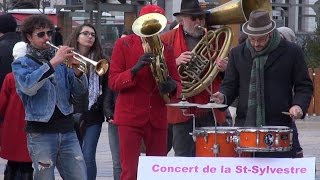 Le Ktipietok Orchestra et la Banda de Cournon [upl. by Yrbua]