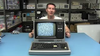 EEVblog 645  TRS80 Model I Retro Computer Teardown [upl. by Yrebmik]