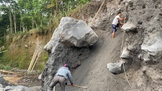 today waiting for dump truck while digging sand cliff to make it faster [upl. by Culbert998]