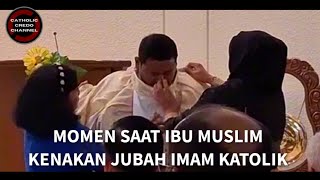 Momen Haru Saat Ibu Muslim Kenakan Jubah Imam Katolik [upl. by Dowzall]