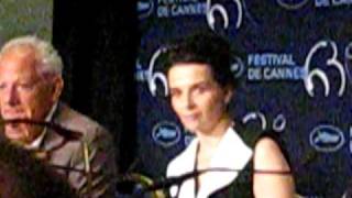 Juliette Binoche em Cannes 2010 [upl. by Bud63]