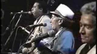 Compay Segundo y sus Muchachos  Orgullecida  Heineken Concerts  São Paulo  1999 [upl. by Amos904]