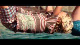 Piranha 3D  Clip quotSalvataggioquot [upl. by Aip561]