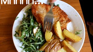 JETZT EIN SCHNITZEL Schnitzel selber panieren leicht gemacht [upl. by Hsoj280]