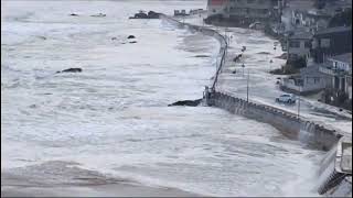 Reports of high tides in Gordons Bay Cape Town South Africa Cape Coast [upl. by Etnoel]