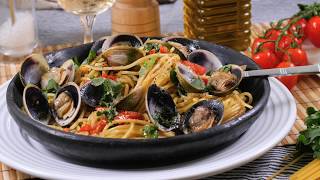 Recette  Spaghetti all vongole  Palourdes [upl. by Pontius]