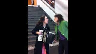 Anne Kaempf and Lior Shoov  Billie Jean dans le métro Paris [upl. by Zeus]