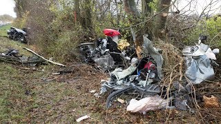 Sportwagen bei Unfall auf der B8 in drei Teile zerrissen – Fahrerin von Feuerwehr gerettet [upl. by Morehouse]