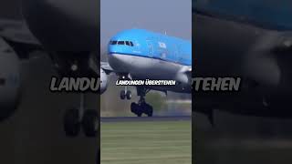 Flugzeugreifen sind anders [upl. by Htiekram495]