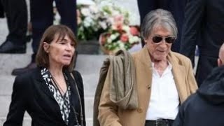 Obsèques de Françoise Hardy  Jacques Dutronc soutenu par sa compagne Sylvie Duval [upl. by Heall]