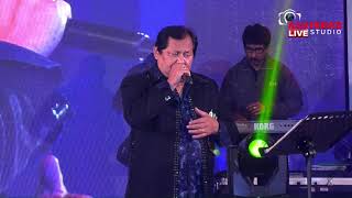 কি আশায় বাঁধি খেলাঘর Ki Ashay Bandhi KhelagharKishore Kumar  Live Singing Kharaj Mukherjee [upl. by Iams]