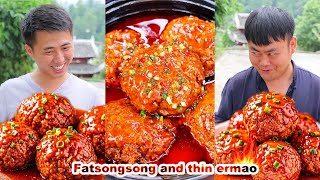 Even the spicy beef rolls couldnt make Ermao feel spicy🔥  songsong and ermao  mukbang [upl. by Shepp]