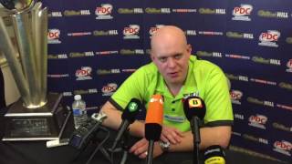 Michael van Gerwen stond tijdens het WK darts onder grote druk [upl. by Oiratnom]