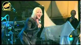 Cyndi Lauper  The Goonies R Good Enough LIVE [upl. by Eikcuhc]