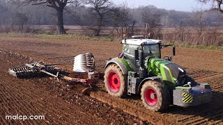 4Kᵁᴴᴰ Fendt 828 Vario tractor pulling a Kverneland 7 furrow LO plough near Nacton Suffolk [upl. by Dace488]