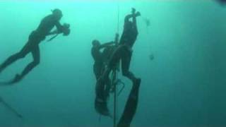 Herbert Nitsch world record apnea no limit   214m [upl. by Notrom277]