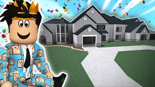 Im back in bloxburg to start my MILLION DOLLAR MANSION FOR A MILLION OF YOU [upl. by Erasme]