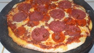 Pizza con salame y pepperoni [upl. by Oikim]