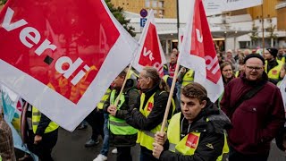 105 Prozent mehr Lohn fordern Beschäftigte im öffentlichen Dienst [upl. by Edahsalof487]