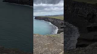 Omg les falaises de fou  L’Islande est magique [upl. by Ecenahs]