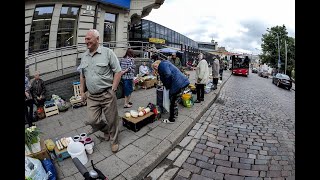 Nors pensijos pamažu didėja – oria senatve nekvepia neturėdami išeities senjorai imasi darbo [upl. by Arraeit]