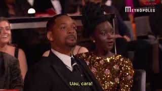 Will Smith dá um tapa no apresentador durante cerimônia do Oscar 2022 [upl. by Eivi]