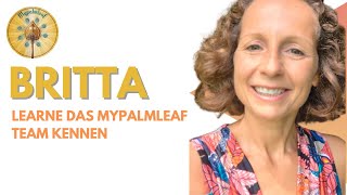 Britta  Hinter den Kulissen  Mypalmleaf  Palmblattlesungen [upl. by Llewej]