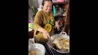 PENJUAL GALAK JUDES MALAH VIRAL YANG BELI RELA ANTRI  Martabak Usus Mbak Nur [upl. by Grindlay166]