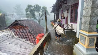 Heavy rain in a village on the brink of Indonesiathe most risky trip [upl. by Antonie]