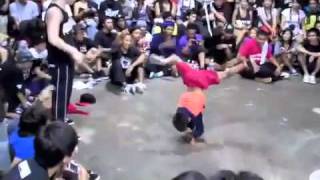 8 jähriger Breakdancer macht alle platt [upl. by Joses]