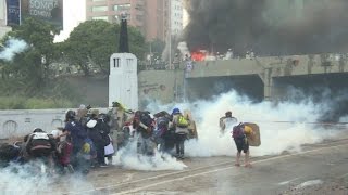 Disturbios en una nueva jornada de protestas en Venezuela [upl. by Ecnar]