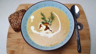 Cremige Pfifferlingsuppe Rezept für eine leckere Pilzrahmsuppe Einfache Suppe Pilzrahmsuppe [upl. by Semajwerdna]