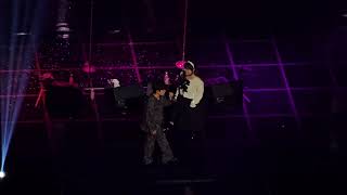 악뮤토피아 첫공 AKMU  GIVE LOVE 떼창 20231124 [upl. by Ivetts]