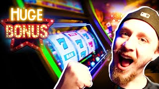 Slots Casino Bonuss Money Gambling Winning Giveaway Real Slot Machines Betting Give Away [upl. by Reinertson]