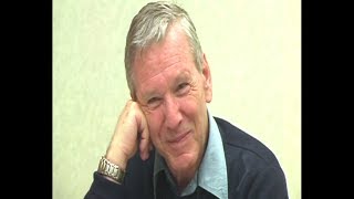 Amos Oz i temi della politica della pace e della tolleranza [upl. by Livvi]