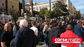 Ajaccio  rassemblement des défenseurs de la langue corse devant la préfecture [upl. by Luehrmann670]