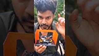 KTM RC bike toy 😳 ഒറിജിനിൽ തോറ്റുപോകും 🤩 trending kerlabikers viral ktm ktmduke [upl. by Seravat]