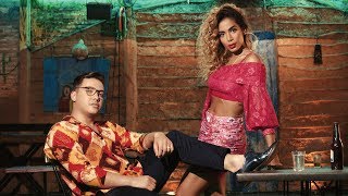 Wesley Safadão e Anitta  Romance Com Safadeza Clipe Oficial [upl. by Analahs]