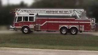 Fire Apparatus Responding to Walmart [upl. by Joeann]