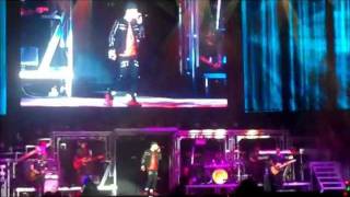 Justin Bieber canta quotMistletoequot seu novo single pela 1ª vez ao vivo Rio de Janeiro [upl. by Darice14]