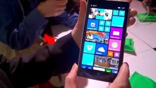 Nokia Lumia 930 Hands On  Windows Phone 81 flagship [upl. by Hirai]