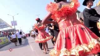 Danzas comparsas y cumbiambas se lucieron en la Gran Parada de Tradición [upl. by Marcelia]