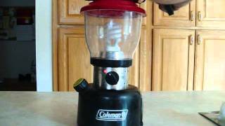 Review Coleman Battery operated Lantern [upl. by Valorie]