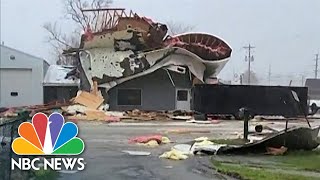 Videos show tornadic winds in Illinois possible tornado in Iowa [upl. by Tnerb]