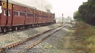 Rohilkhand express showing guts of raw power YDM4 in speed crossing Dohna yard [upl. by Haukom]